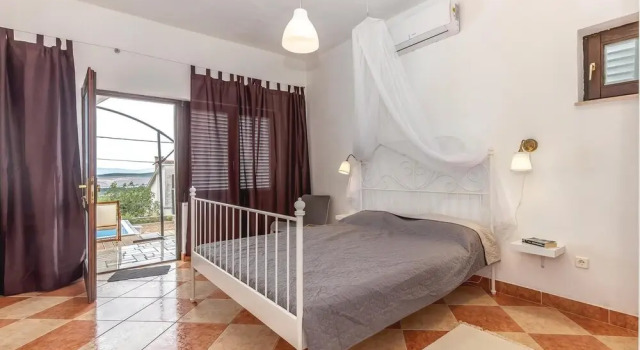 Amazing Home in Jadranovo With Wifi, 3 Bedrooms and Outdoor Swimming Pool, Забронировать Отель Ядраново Приморско-Горанская жупания