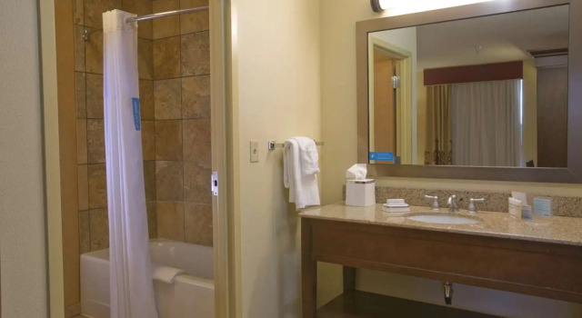 Двухместный люкс Hampton Inn & Suites Wiggins