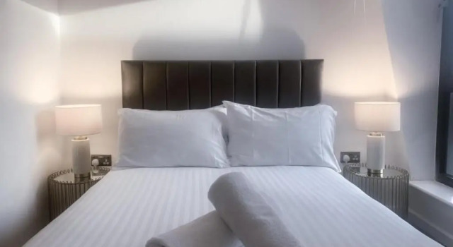 Апартаменты Deluxe Morland House Apartments