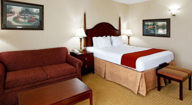 Holiday Inn Express Hotel & Suites Kingsport-Meadowview I-26, an IHG Hotel, Réserver Hôtel Hôtels à Kingsport avec piscine, Piscine