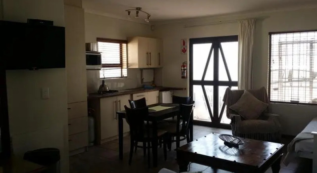 12 on Beach Guest House, Забронировать Гостевой дом Гостевые дома Вреденбург, Гостевой дом