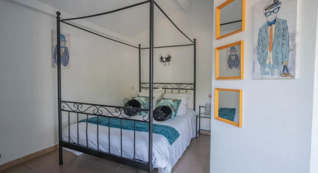 Четырёхместный номер Superior Hôtel Le Méditerranée