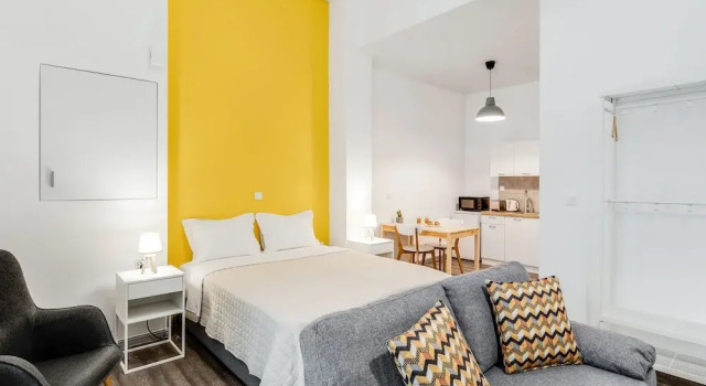 Sanders Home Suites - Cozy Street-view Studio