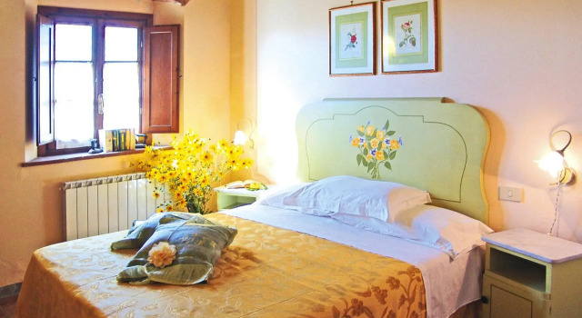 Poggio al Sole, Book Hotel Vinci 
