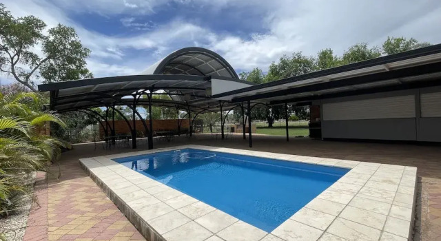 Двухместный номер Standard с балконом Jumbuck Motel - Oil Friendly Price