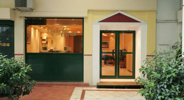 Alma Hotel