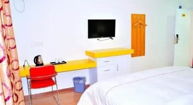 Ruiyuan Hotel, Забронировать Отель Отели Уханя 3 звезды, рядом с Пешеходная улица Цзянхань, 3*