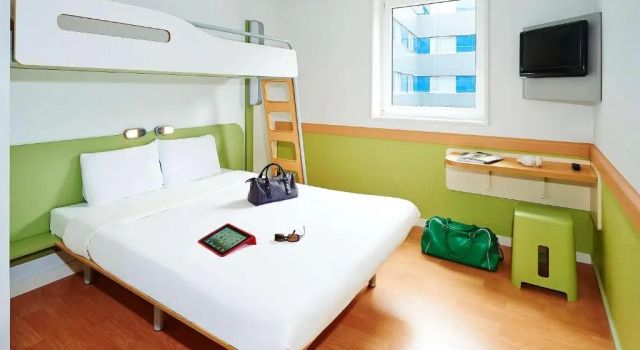Двухместный номер Standard ibis budget Santeny