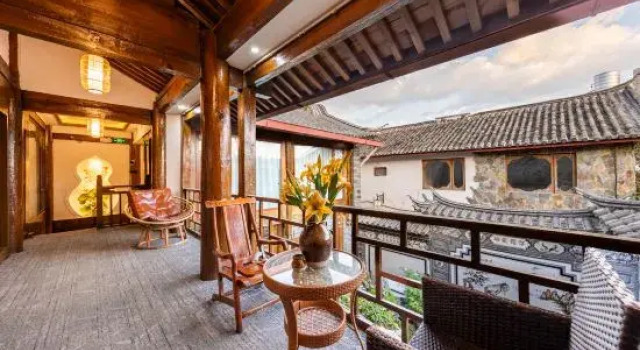 Mengtian Bieyuan Boutique Inn, Забронировать Бутик-отель Отели Лицзян 3 звезды, рядом с Loyalty Arch, 3*