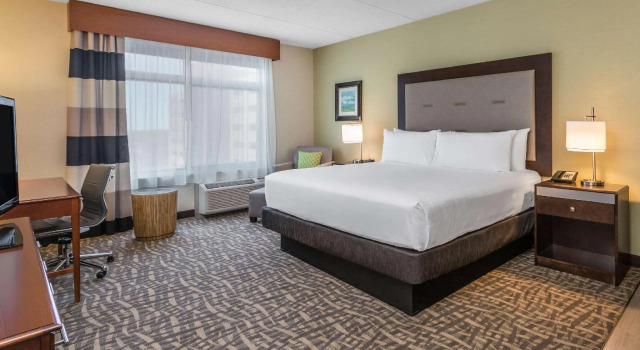 Двухместный номер Deluxe Wyndham Garden Buffalo Downtown