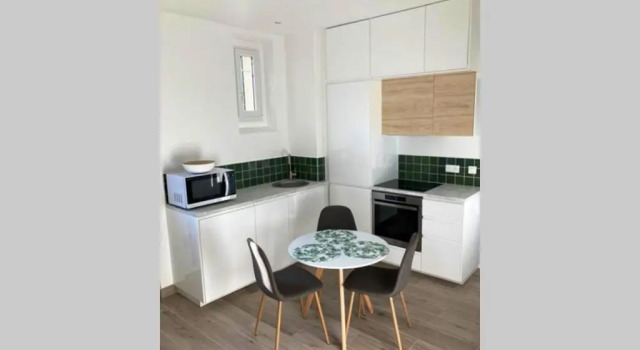 Апартаменты Appartement cosy proche RER et centre ville