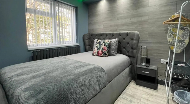 Luxurious *5 Bedroom House*In Center Of Birmingham, Забронировать Отель Отели Бирмингема 5 звезд, рядом с Фабрика фурнитуры для гробов братьев Ньюман, 5*