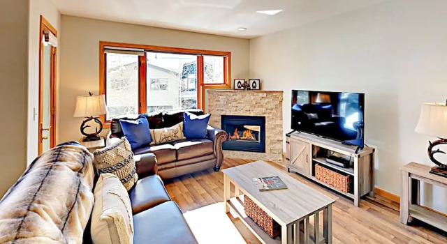 217 Avon - 3 Br Duplex
