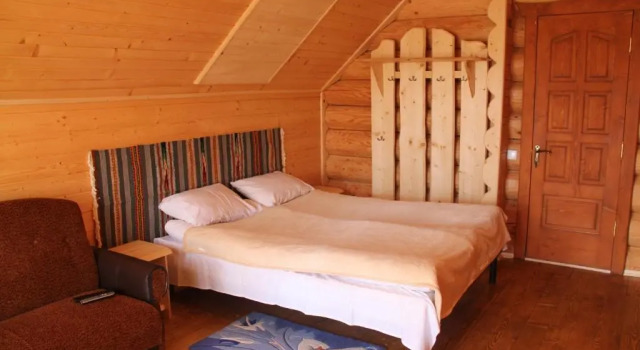 Коттедж с 2 комнатами Oksamit Resort