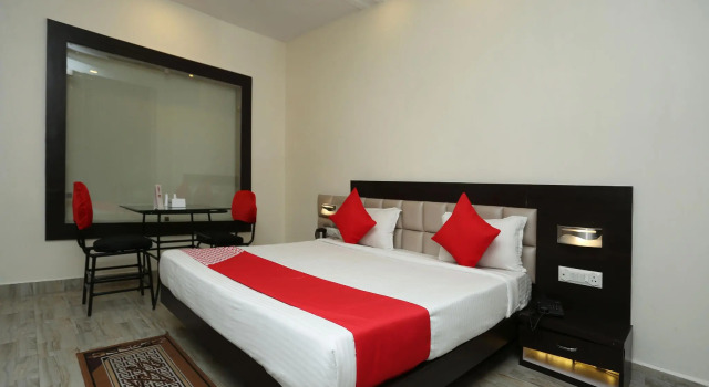 FabHotel CSFC, Забронировать Отель Отели штата Махараштры 3 звезды, 3*