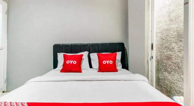 OYO Life 91239 Kost Rosandy House Yogyakarta, Book Hotel Hotels in Yogyakarta Province with Breakfast, Breakfasts