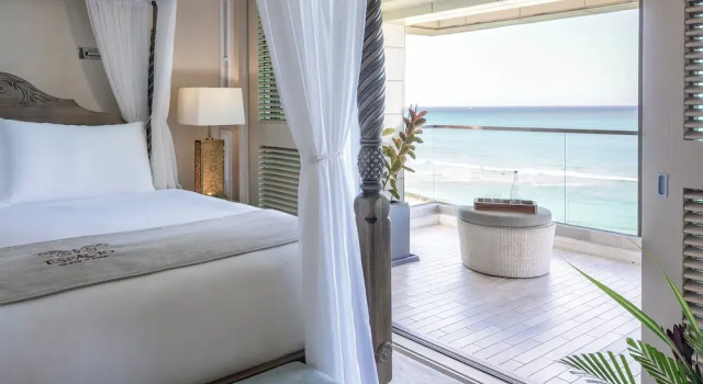 Люкс Пентхаус с балконом ESPACIO THE JEWEL OF WAIKIKI