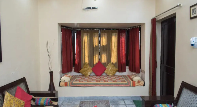 OYO Home 12741 Modern House near Geetanjali Hospital, Varaa Huoneisto Asunnot kohteessa Rajasthan, Huoneisto