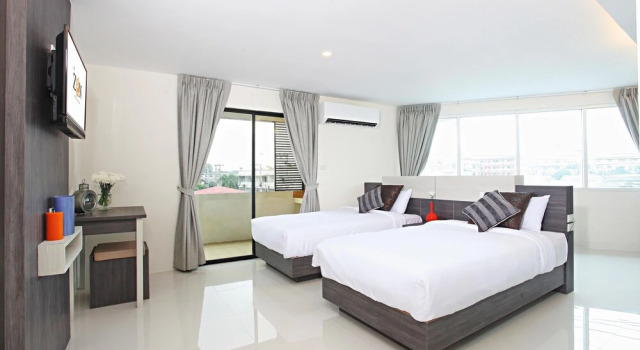 Трёхместный номер Standard с балконом The Zen Hotel Pattaya