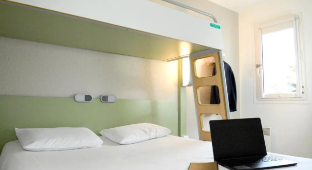 Трёхместный номер Standard ibis budget Rouen Parc des Expos Zenith
