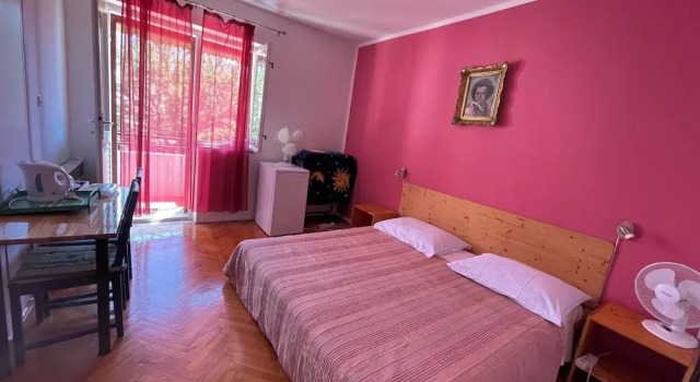 Room-s4 - Double Room in the Centre of J, Prenota Hotel Hotel a Croatian Islands con parcheggio, Parcheggio