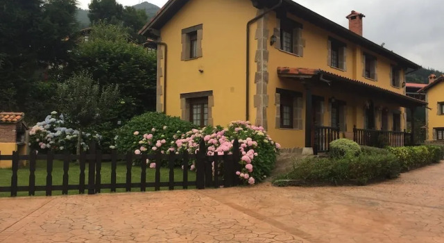 Casas Rurales Valle del Nansa, Book Hotel Rionansa Kantabrien