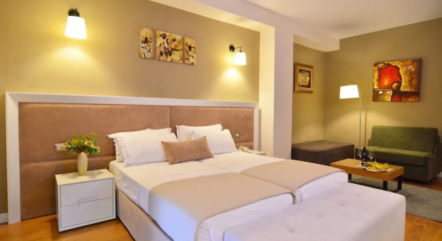 Полулюкс с балконом Sandy Beach Resort