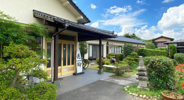 Трёхместный номер Standard Yufuin Onsen Hasuwa Inn