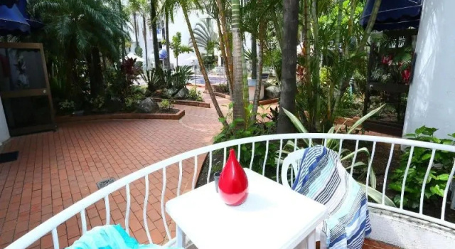 Апартаменты Economy St Tropez Resort