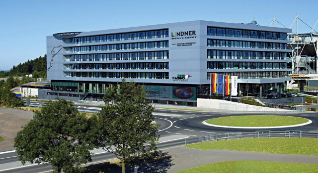 Lindner Congress & Motorsport Hotel Nürburgring, Rezerwuj Hotel Hotele SPA w Vulkan Eifel, SPA