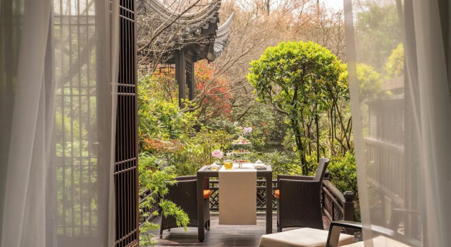 Двухместный номер Garden Terrace Four Seasons Hotel Hangzhou at West Lake