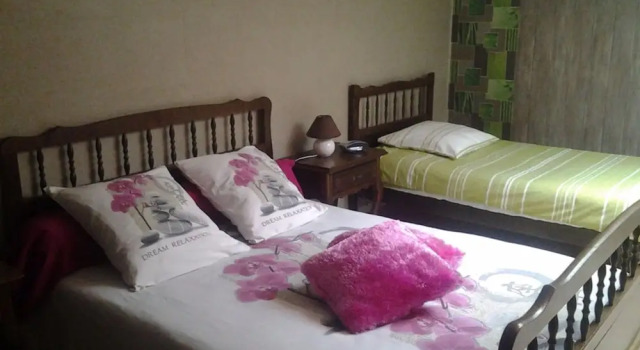 Chez Mariebel, Book Hotel Hoteller i Ottonville med parkering, Parkering