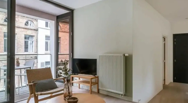 Апартаменты Spacious Guest Room in Bruges
