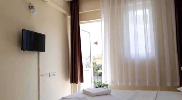 Двухместный номер Standard с видом на бассейн Cam Hotel