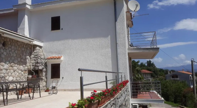 Apartments Villa Cerić, Забронировать Апартаменты/квартира Отели Ловран с парковкой, Парковка