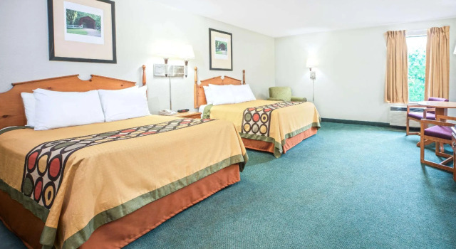 Standard Vierer Zimmer Super 8 by Wyndham Pevely