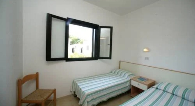 Centro Vacanze Oriente, Rezerwuj Hotel Hotele w Foresta Umbra z basenem, Basen