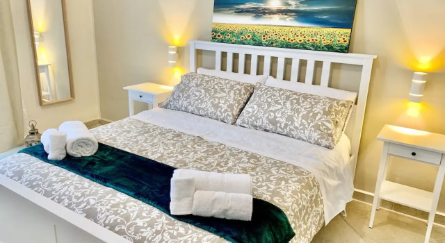 Palermo Centre - Apartments with Private Balcony or Terrace, Забронировать Апартаменты/квартира Отели Палермо с парковкой, рядом с Кафедральный собор, Парковка