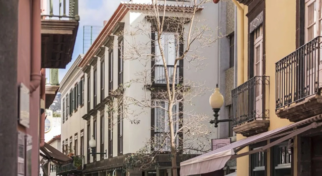 Downtown Funchal Apartments 2B Balcões by An Island Apart