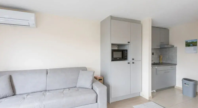Peacefully Located Holiday Home Near the sea, Prenota Casa vacanze Ville a Flanders, Villa