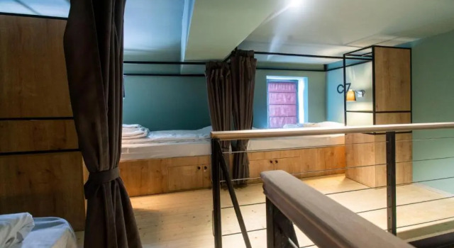 Кровать в общем номере (женский номер) Khada Hostel