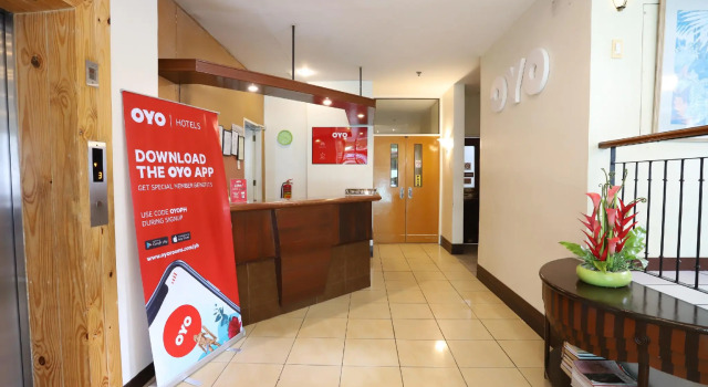 OYO 210 Apple Tree Suites