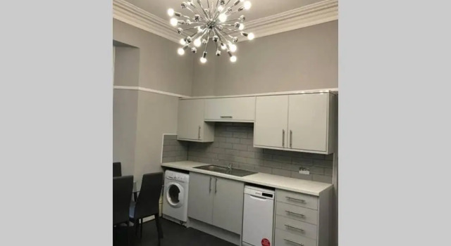 Large 7 bedroom House with Parking near City Centre, Prenota Hotel Plymouth 