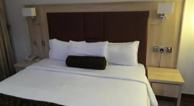 Room-nippon Grand Hotels - Grand Suite, Prenota Appartamento Hotel a Bwari con parcheggio, Parcheggio