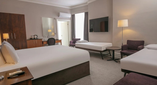 Четырёхместный номер Superior Bournemouth West Cliff Hotel & Spa