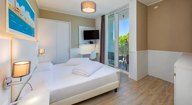 Двухместный номер Standard с балконом Marina Palace Hotel