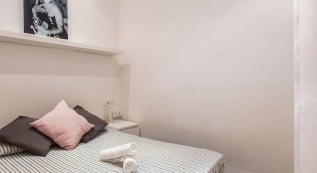 Born Rustic Style Apt - 4 Bedrooms, Забронировать Отель Отели Барселоны 3 звезды, рядом с Уркинаона, 3*