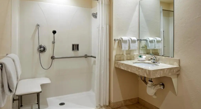 Двухместный номер Standard Cavalier Oceanfront Resort