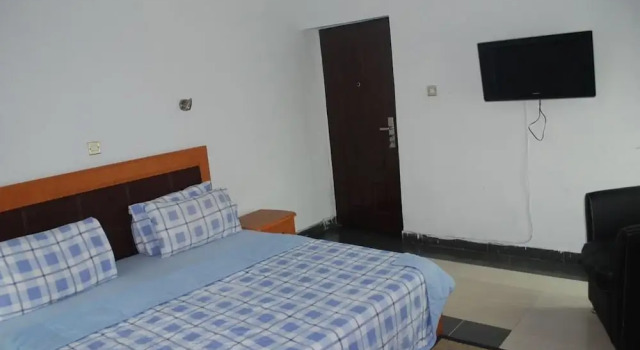 Crownrealties Apartments, Prenota Appartamento Hotel a Lagos con parcheggio, Parcheggio