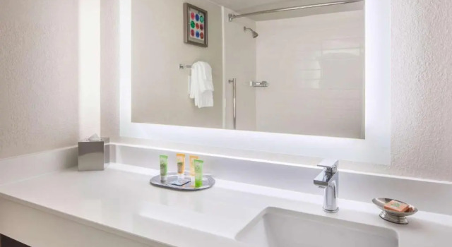 Номер Standard Wyndham Garden Marietta Atlanta North